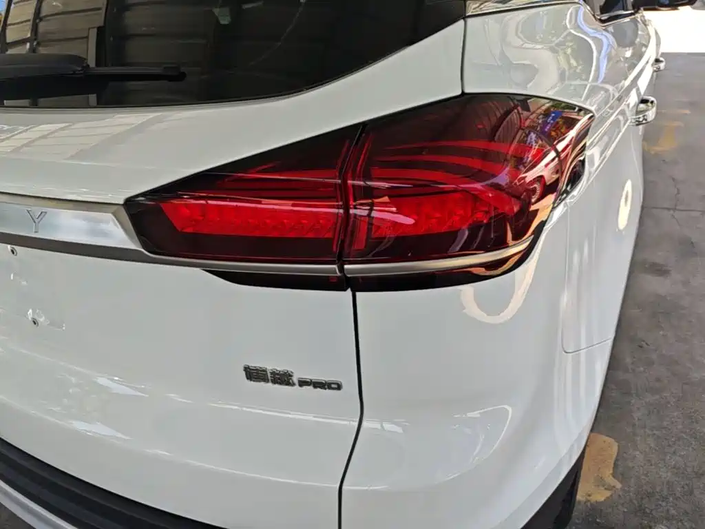 Geely Boyue — миниатюра 8