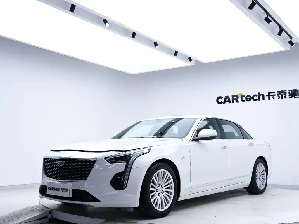 CADILLAC CT6