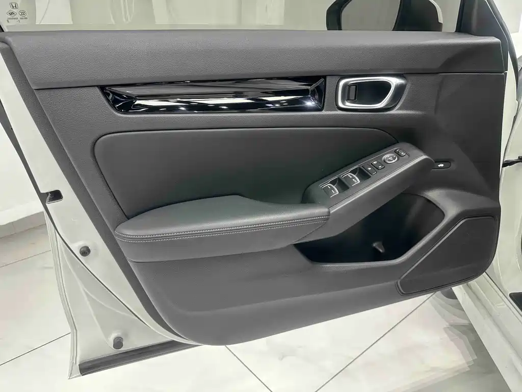 Honda Civic — миниатюра 11