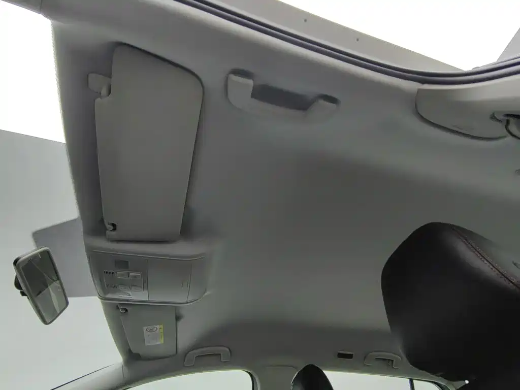Volkswagen Touran — миниатюра 14