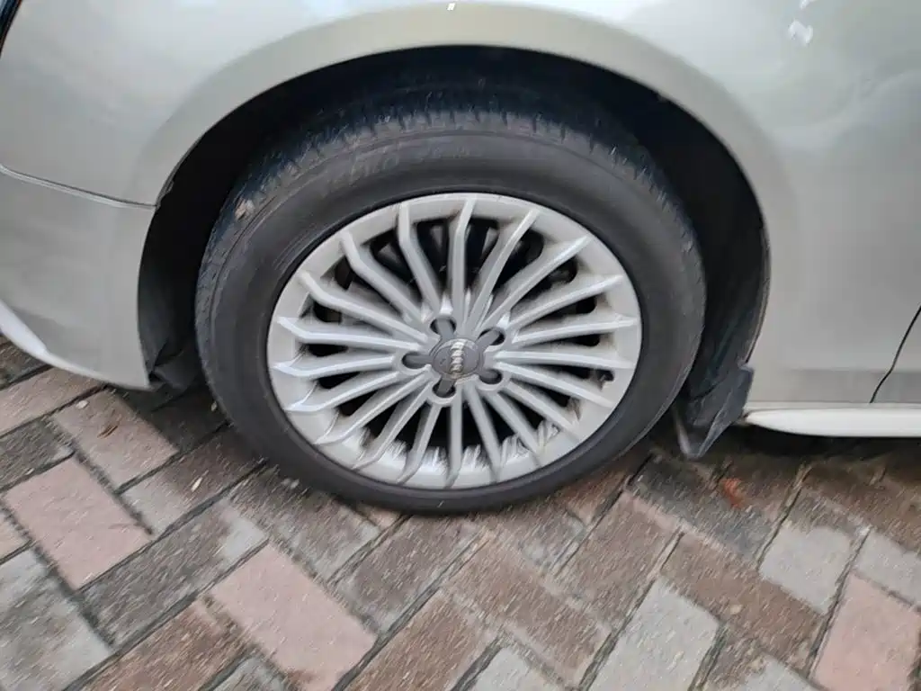 Audi A4L — миниатюра 23