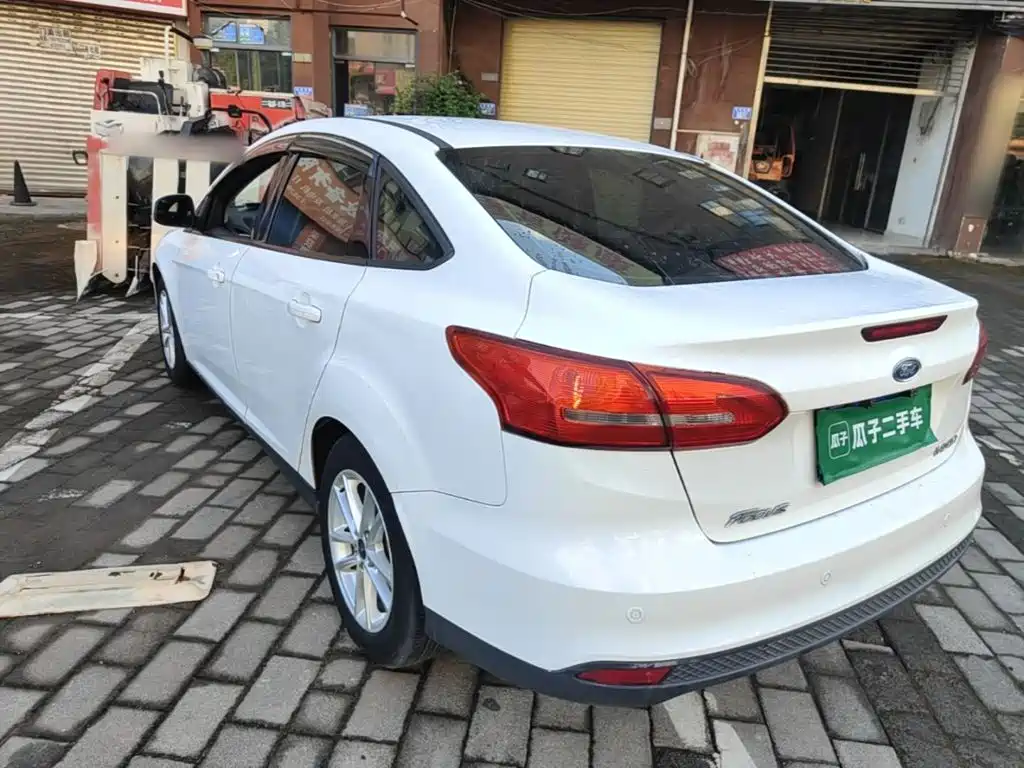 Ford Focus — миниатюра 5