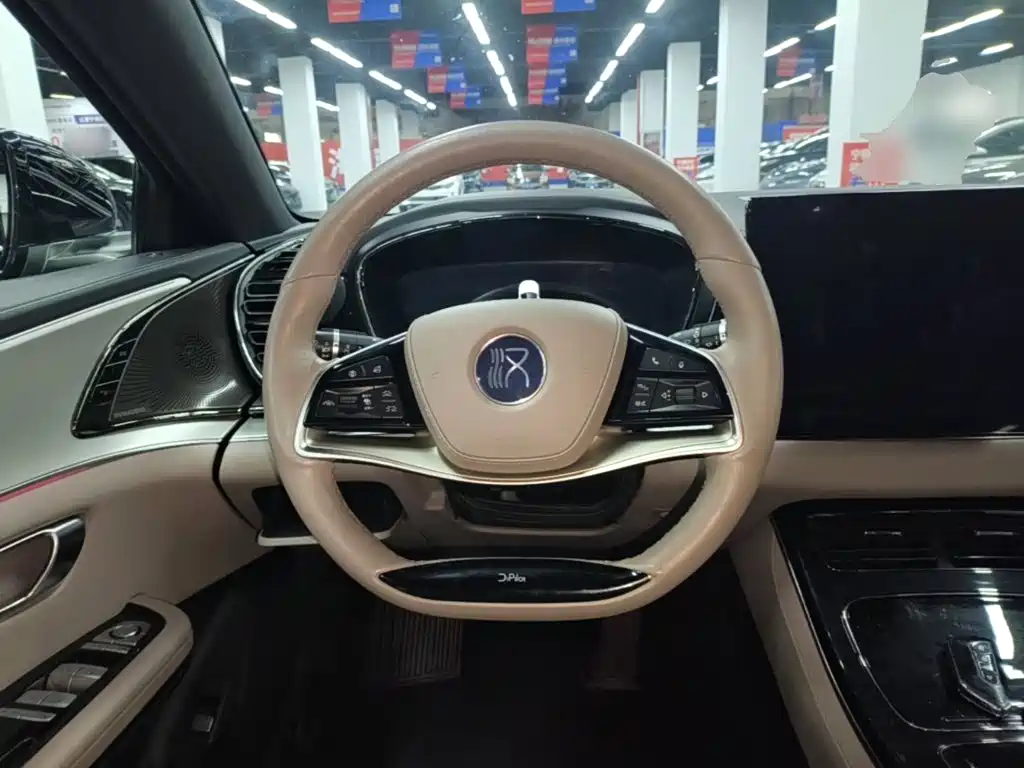 BYD Han — миниатюра 11