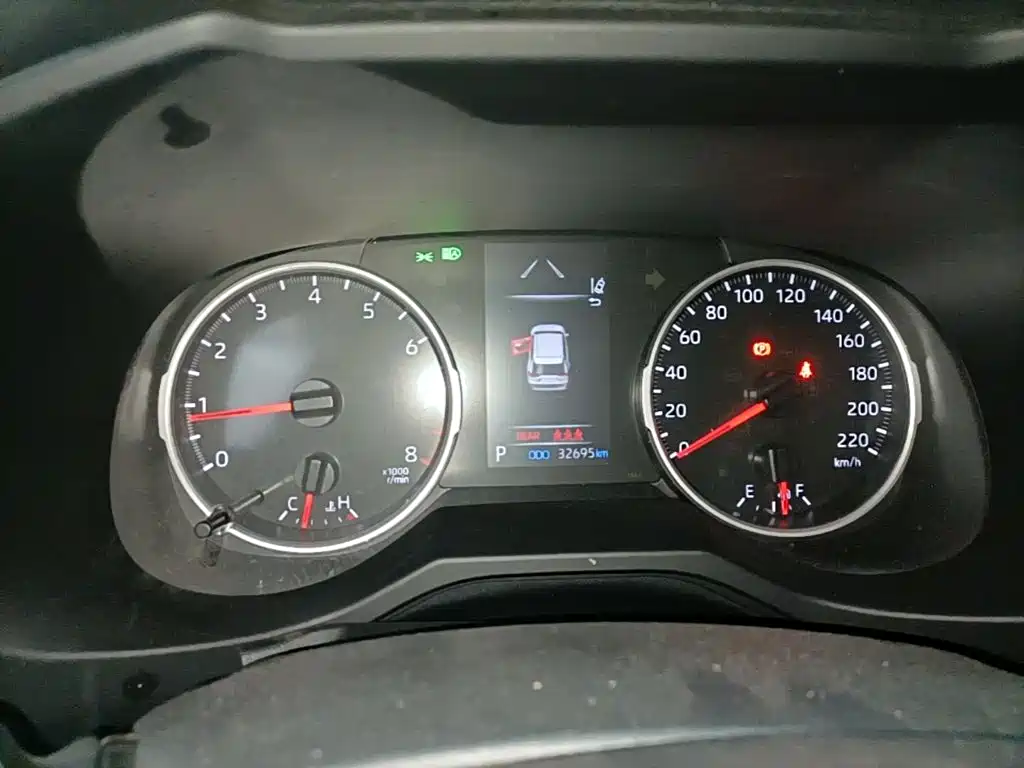 Toyota RAV4 — миниатюра 12