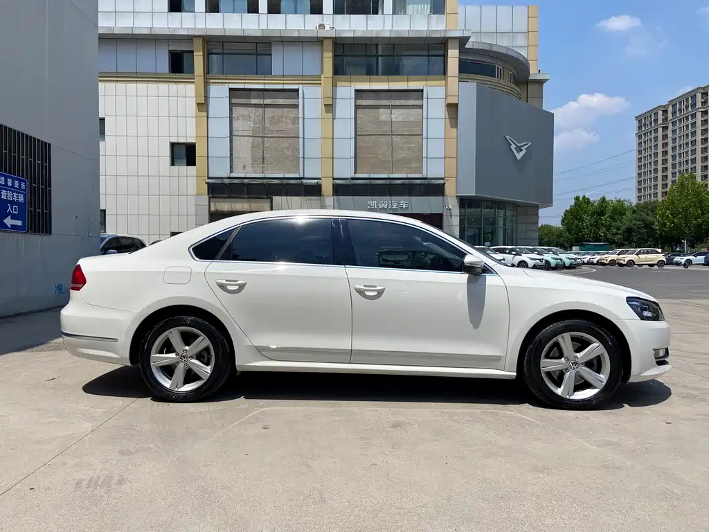Volkswagen Passat 2014 1.8TSI DSG