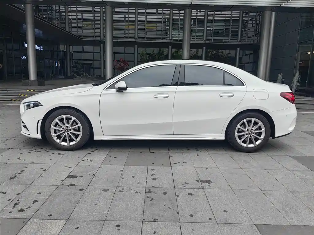 Mercedes-Benz A-Class — миниатюра 4