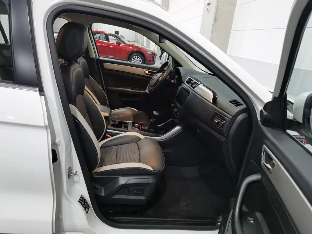 Qoros Qoros 5 — миниатюра 23
