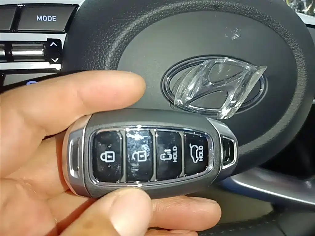 Hyundai Custo 2024 270TGDi LUX Luxury