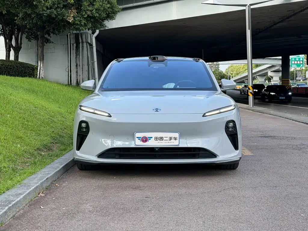 NIO ET5 — миниатюра 2