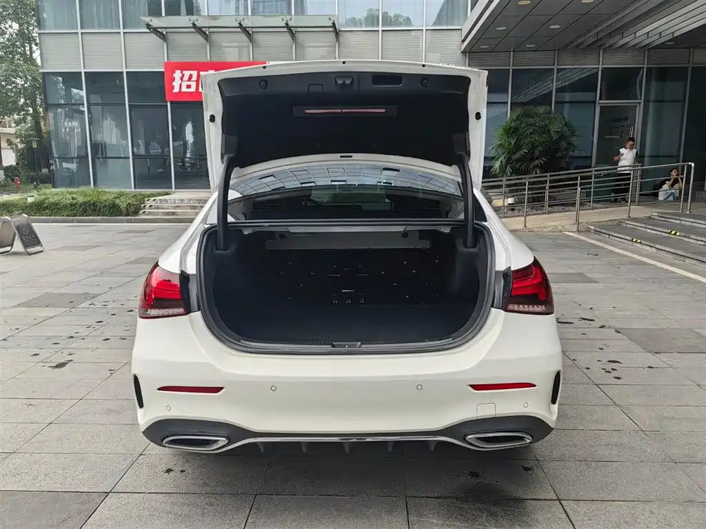 Mercedes-Benz A-Class — миниатюра 8