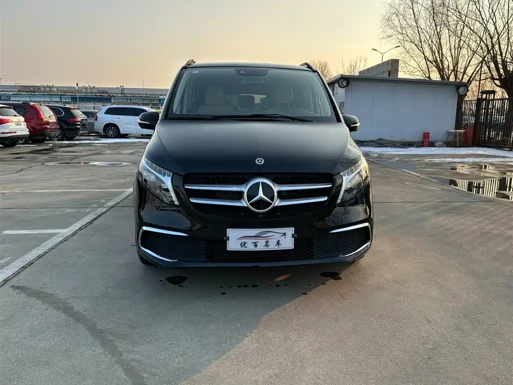 MERCEDES-BENZ V CLASS