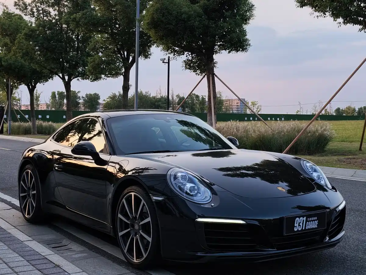 Porsche 911