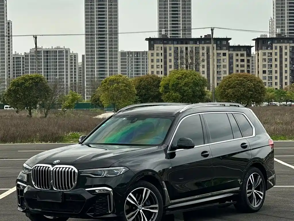 BMW X7 2022