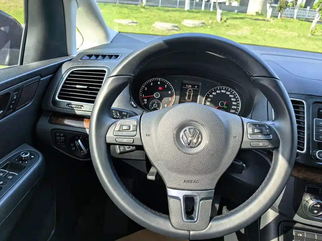Volkswagen Sharan — миниатюра 12