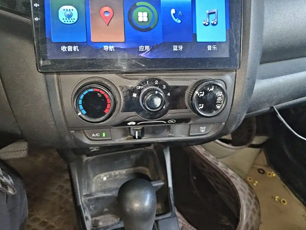 Honda Fit — миниатюра 13