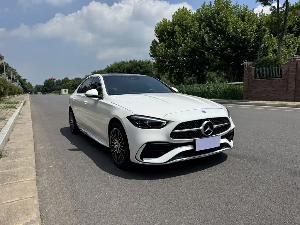 Mercedes-Benz C-Class — миниатюра 2