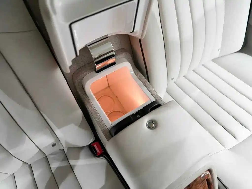 Rolls-Royce Phantom 6.7L Extended Edition EWB, фото 45