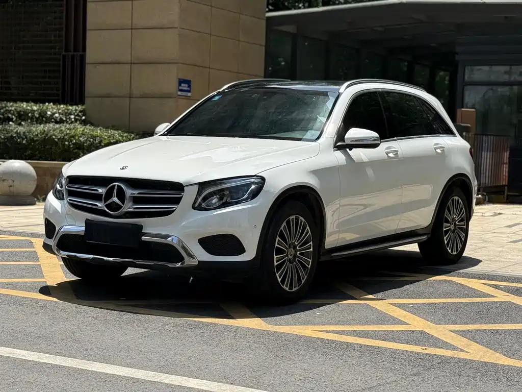 Купить Mercedes-Benz GLC