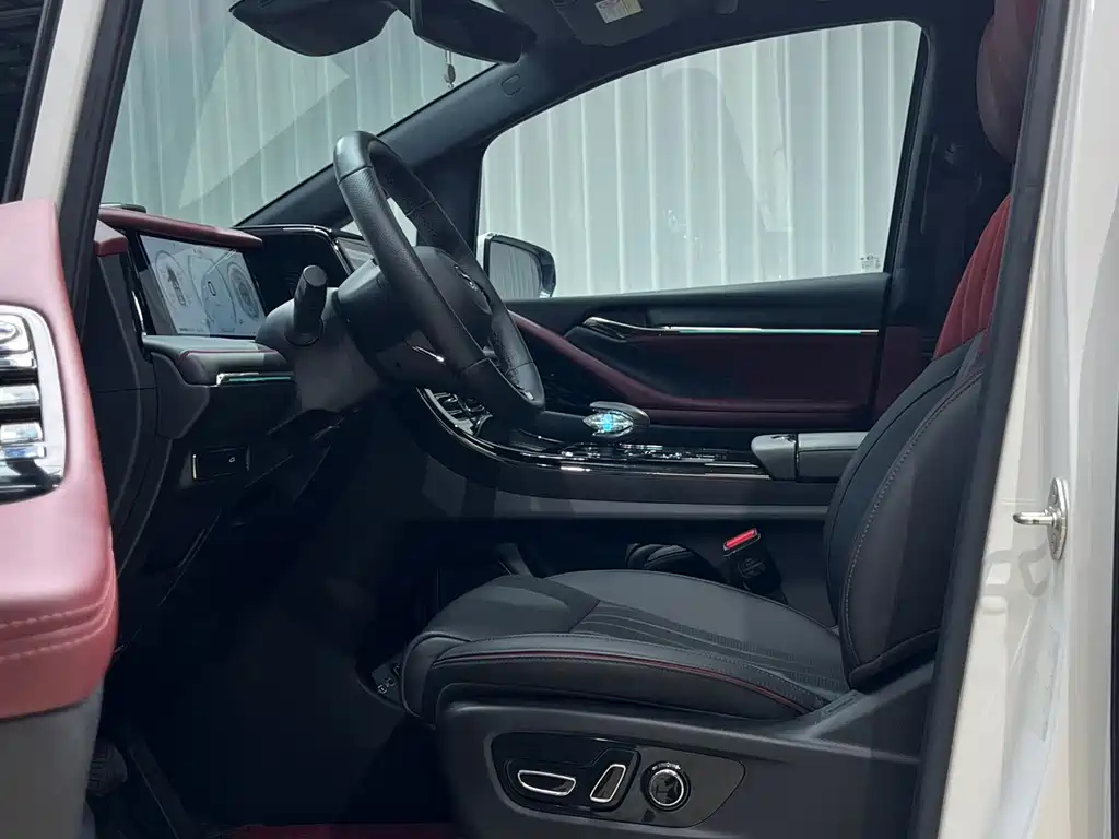GAC Motor Trumpchi M8 — миниатюра 7