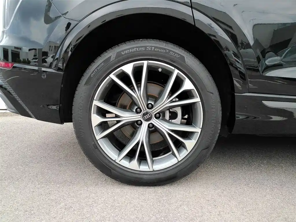Audi Q8 — миниатюра 20