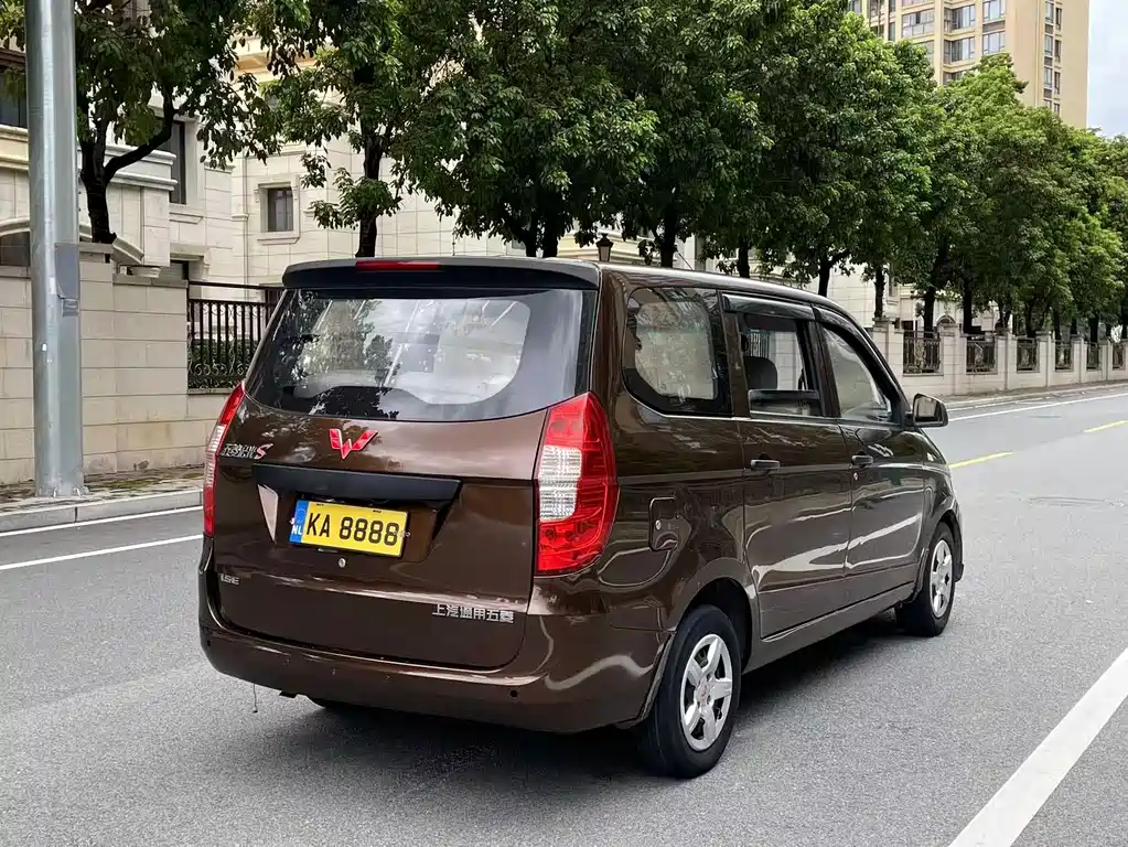 Wuling Hongguang — миниатюра 7