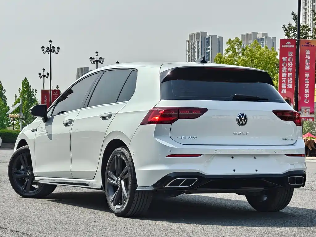 Volkswagen Golf 2023 280TSI DSG R-Line