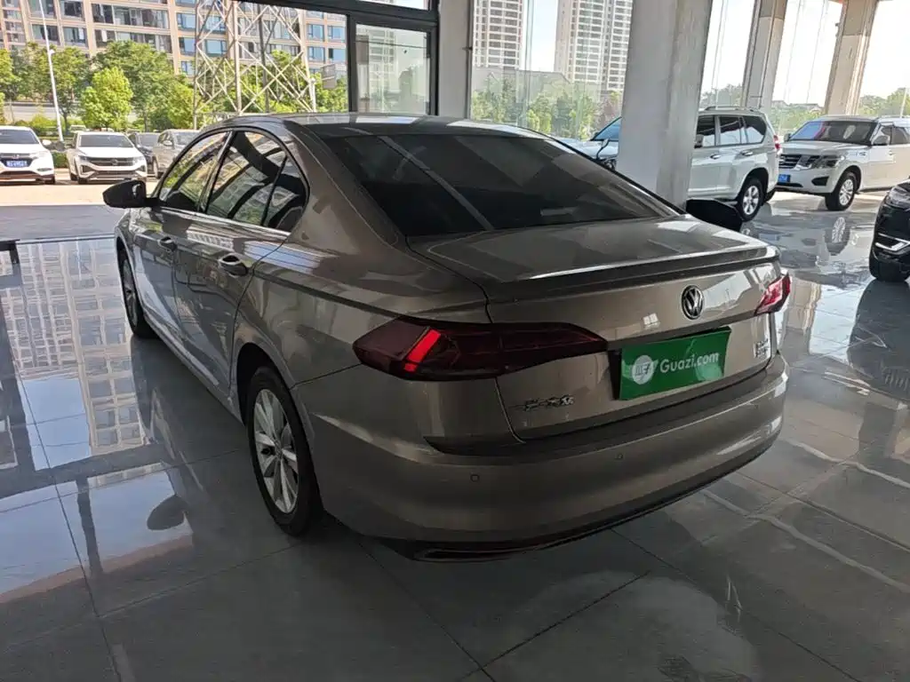 Volkswagen Bora — миниатюра 5