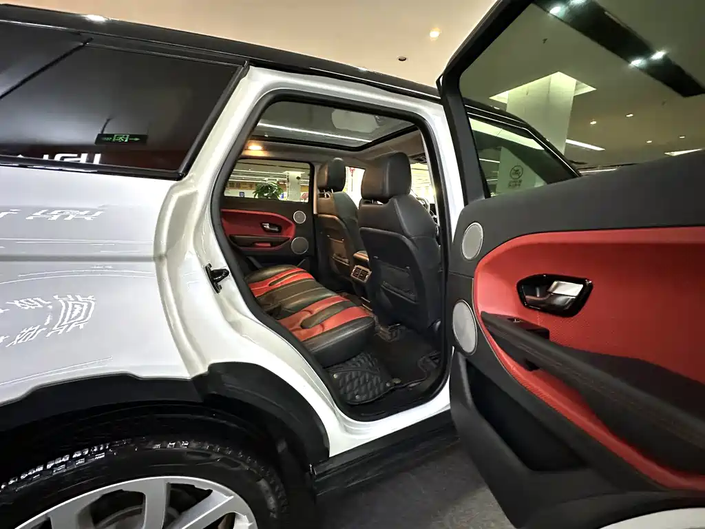 Land Rover Evoque (Import) — миниатюра 23