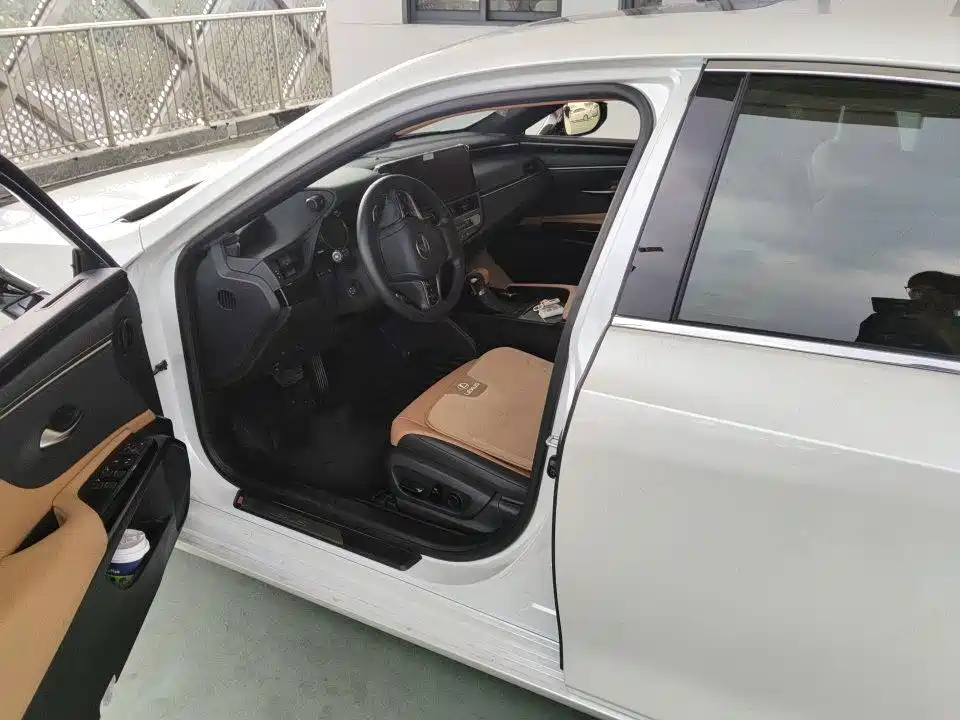 Lexus ES — миниатюра 8