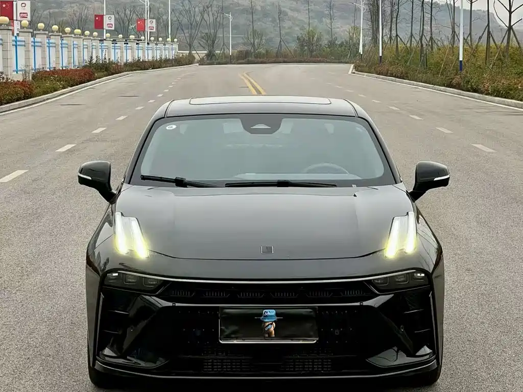 Lynk & Co 03 — миниатюра 2
