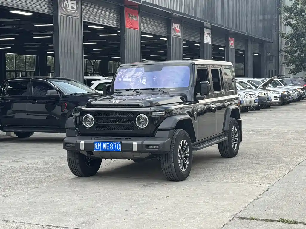 212 212 T01