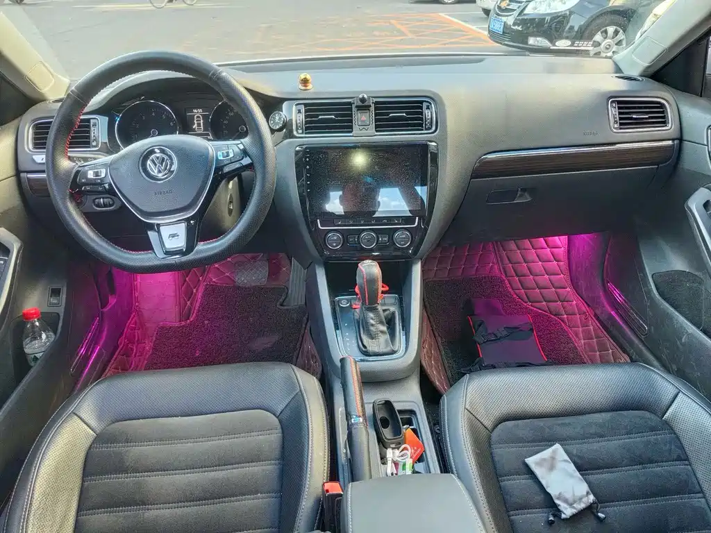 Volkswagen Sagitar — миниатюра 5