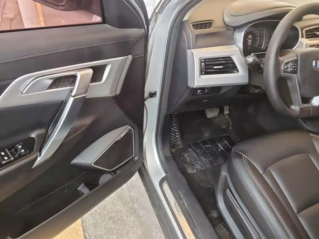 Geely Boyue — миниатюра 16