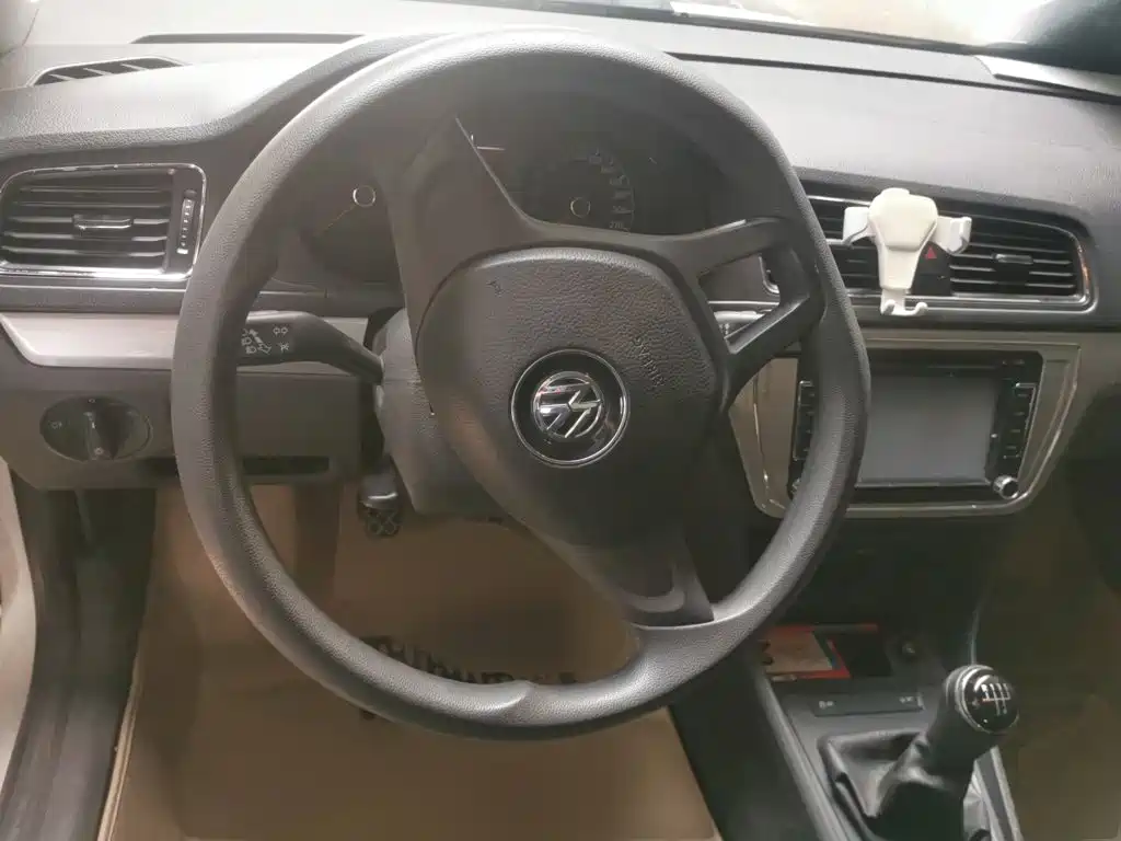 Volkswagen Lavida — миниатюра 3