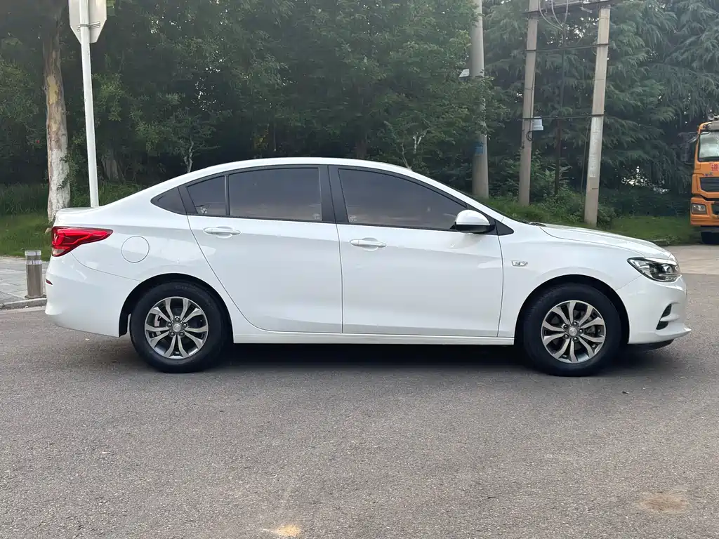 Chevrolet Cavalier 2018 320 AT