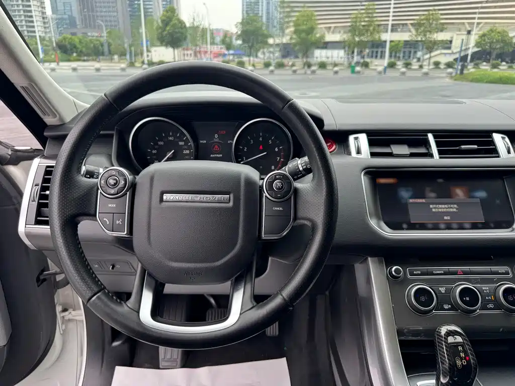 Land Rover Range Rover Sport 2017 3.0 SC V6 SE