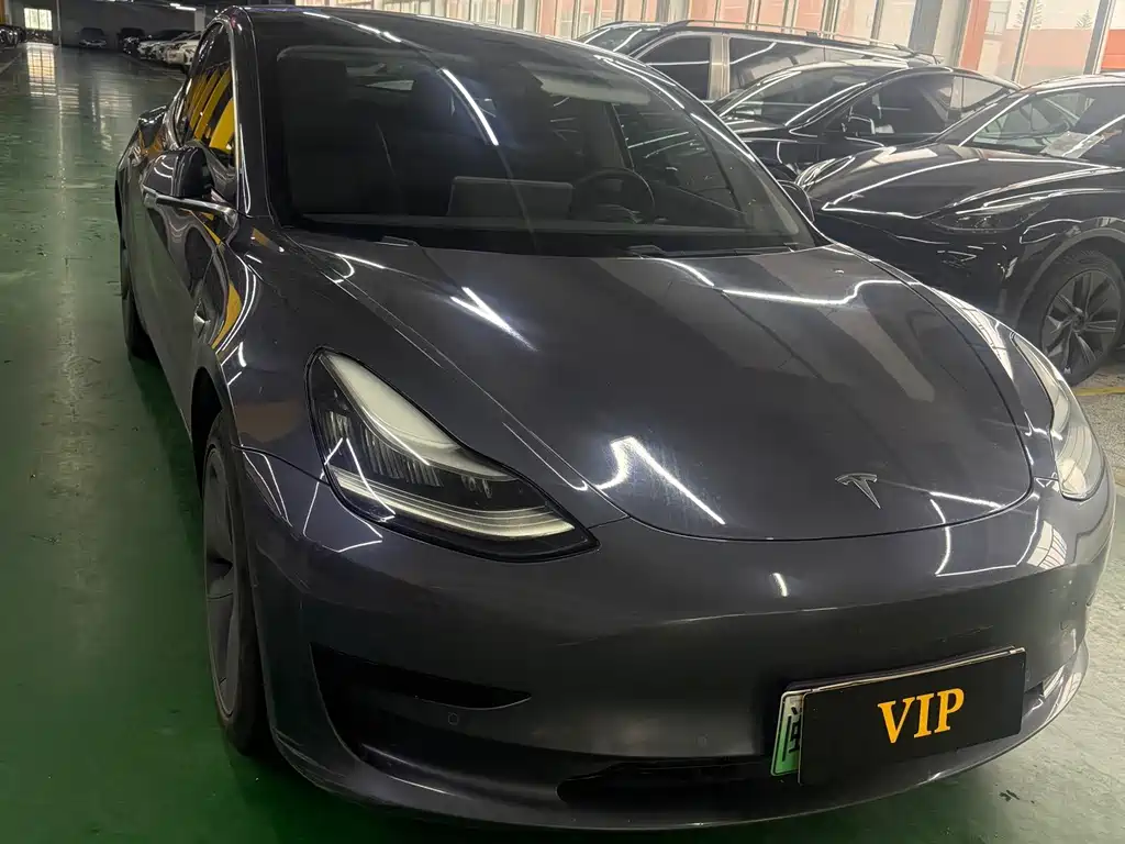 Tesla Model 3 — миниатюра 5
