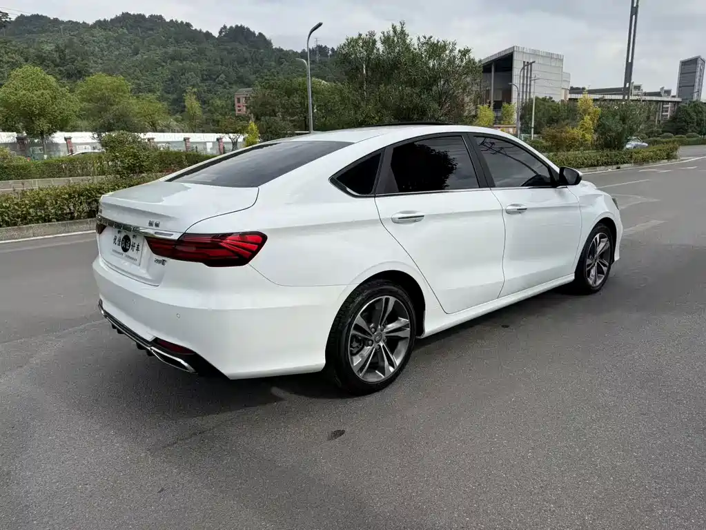 Geely Binrui — миниатюра 12