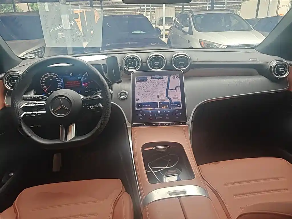 Mercedes-Benz GLC 2024 GLC 260 L 4MATIC Luxury 5 мест
