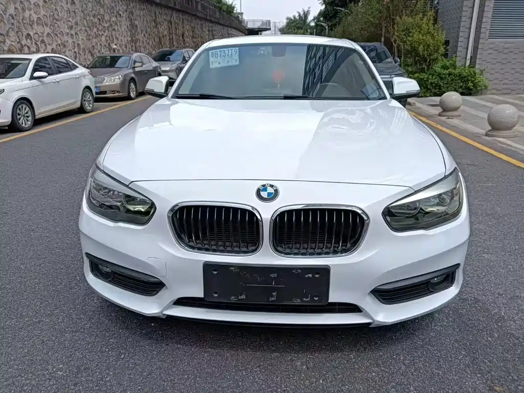 BMW 1 Series (Import) — миниатюра 2