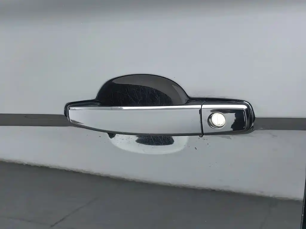 Chevrolet Captiva — миниатюра 18