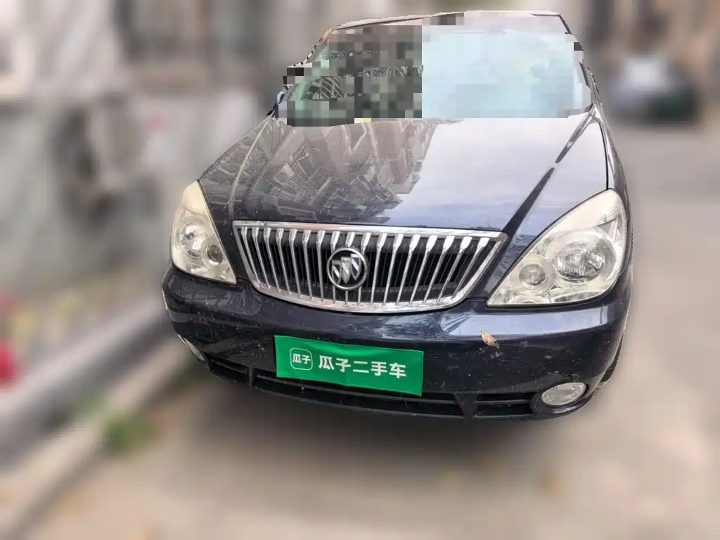 Buick GL8 — миниатюра 2
