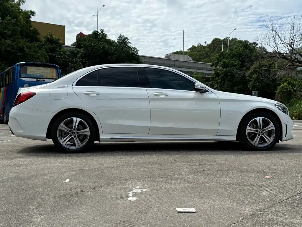 Mercedes-Benz C-Class — миниатюра 5