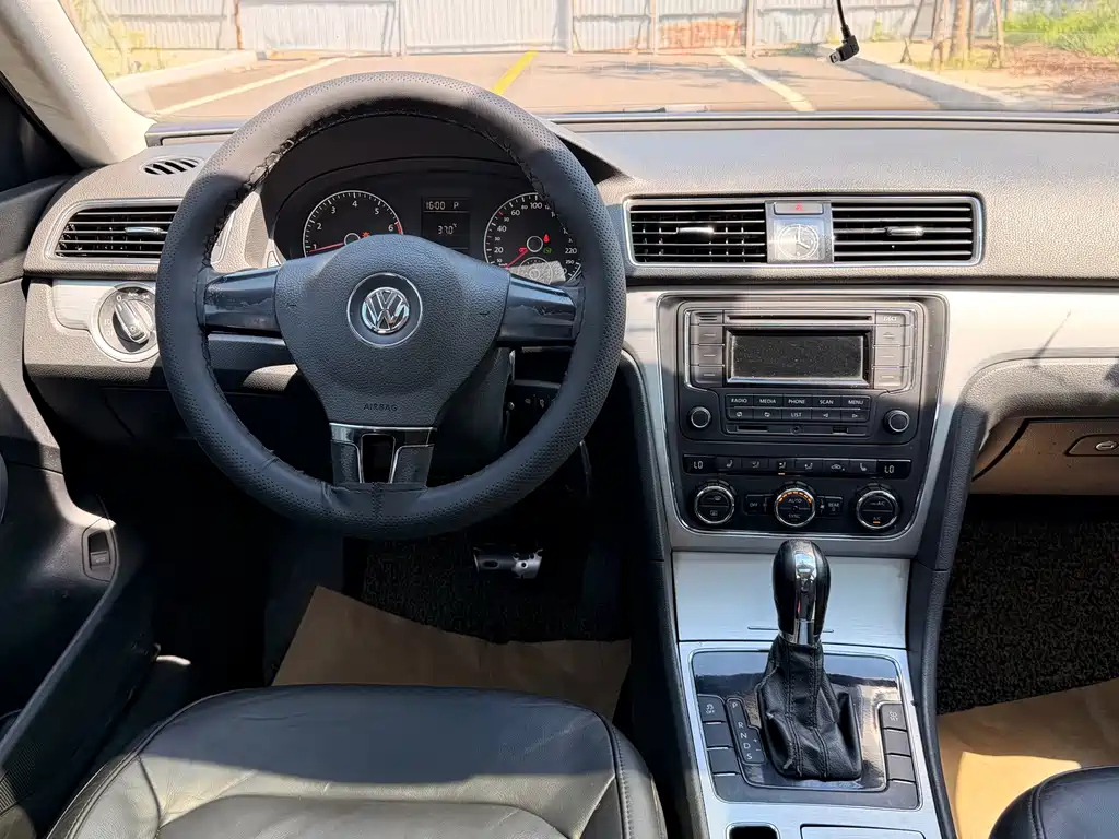 Volkswagen Passat — миниатюра 14