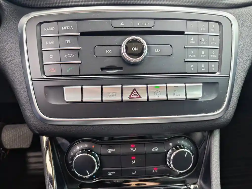 Mercedes-Benz GLA — миниатюра 19