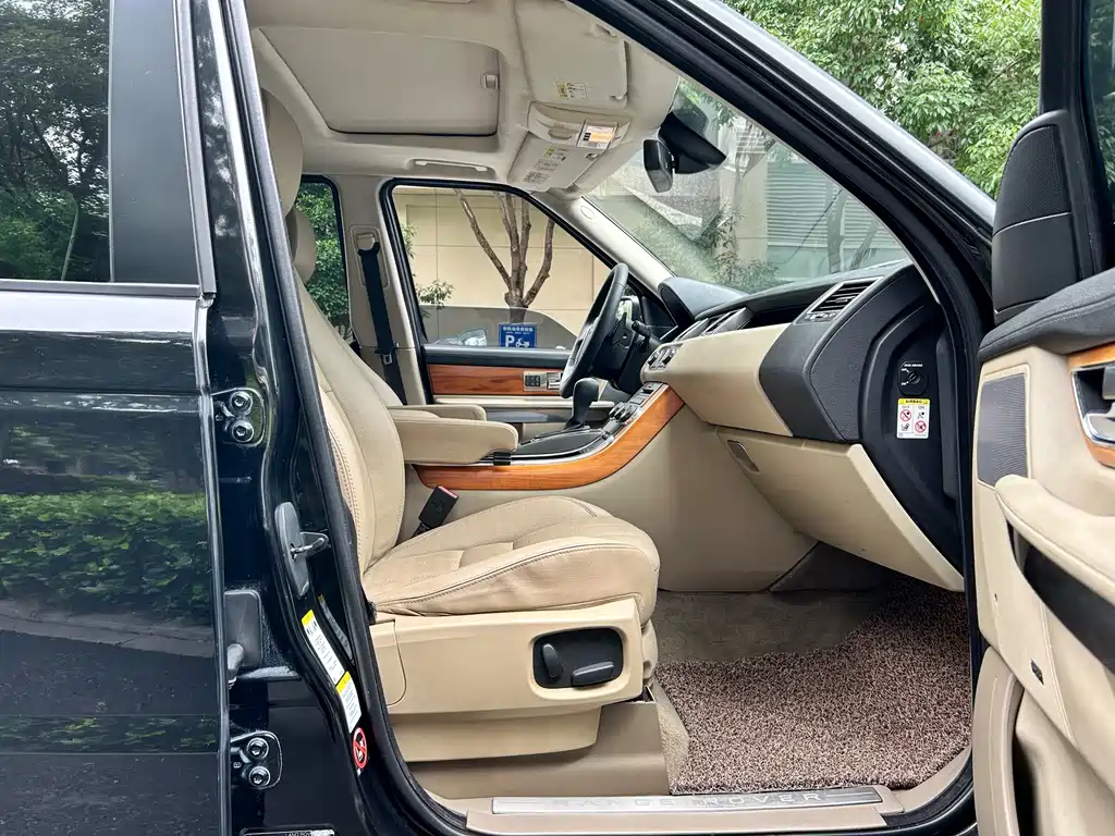 Land Rover Range Rover Sport 2010 5.0 NA V8 HSE