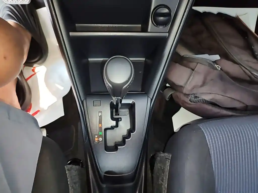 Toyota Yaris L — миниатюра 14