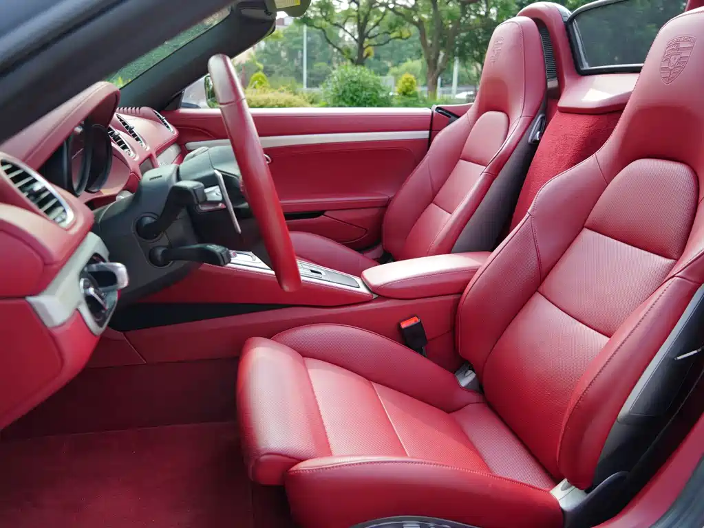 Porsche 718 2021 Boxster 2.5T 25