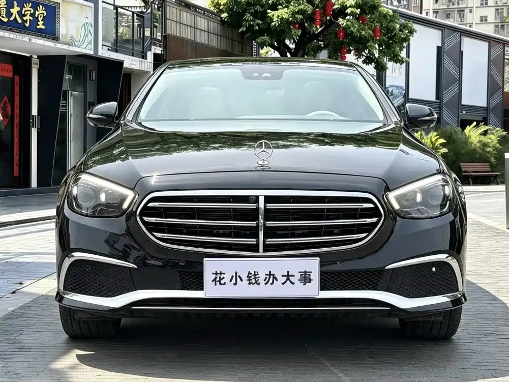 Mercedes-Benz E-Class — миниатюра 2