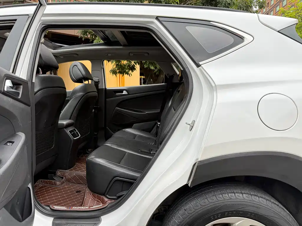 Hyundai Tucson — миниатюра 7